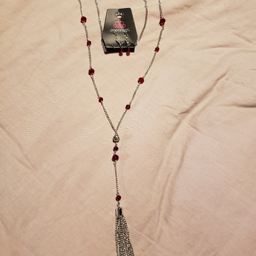 {Paparazzi} necklace and earring set